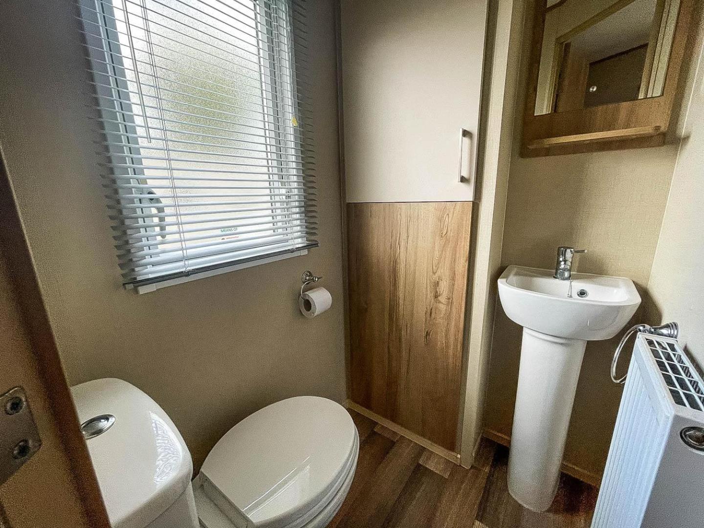 Lovely 6 Berth Caravan With Decking At Carlton Meres In Suffolk Ref 60058M Saxmundham Esterno foto