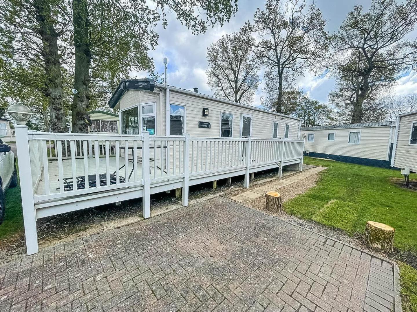 Lovely 6 Berth Caravan With Decking At Carlton Meres In Suffolk Ref 60058M Saxmundham Esterno foto